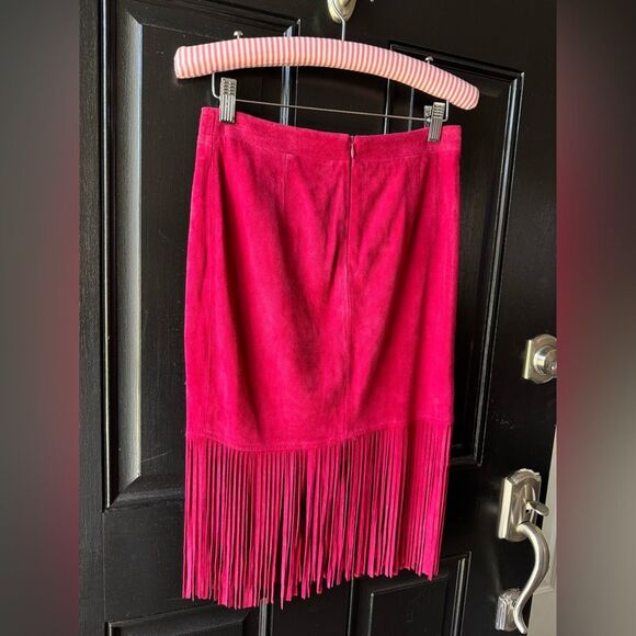 Neiman Marcus Cusp Burgundy Suede Fringe Skirt Size XS - Picture 14 of 15